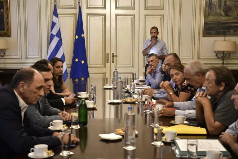 Στο Μαξίμου πυρόπληκτοι της Αττικής – Υποσχέσεις της «τελευταίας στιγμής» από Α. Τσίπρα: «Κανένας και τίποτα δεν θα ξεχαστεί»